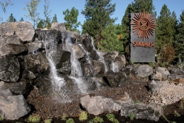 med_Sunriver-Entry_1